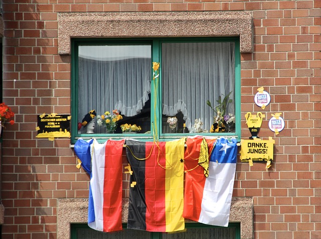 判那些具有 判那些具有